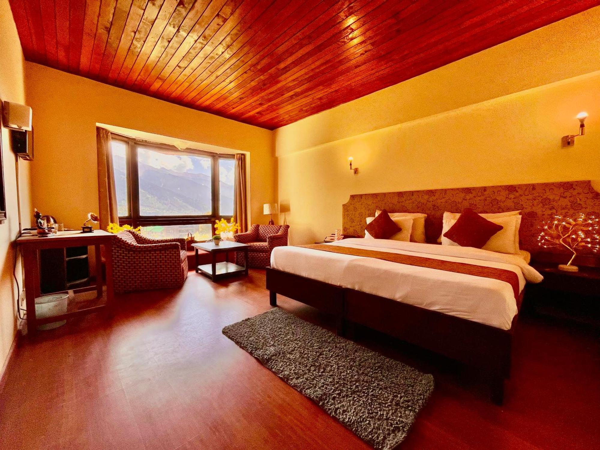 Hotel Sagar By Ramanand Sagar Ramayan Maker - #near Mall Road #big Parking #property Of The Decade #mountain View #garden With Bonfire #best Selling Property M 72084-84392 4*