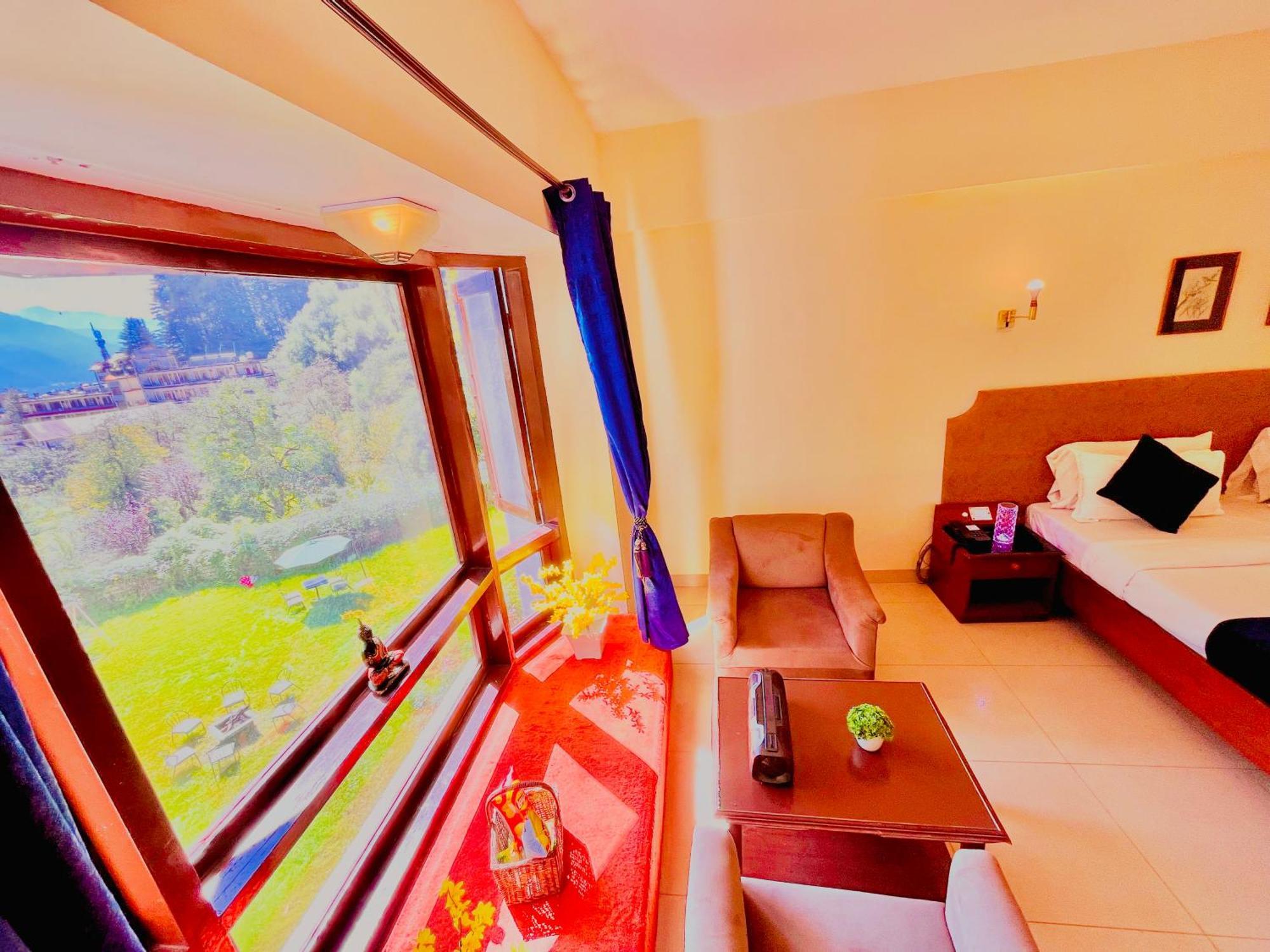 Sagar By Ramanand Sagar Ramayan Maker - #near Mall Road #big Parking #property Of The Decade #mountain View #garden With Bonfire #best Selling Property M 72084-84392 Hotel Manali (Himachal Pradesh)