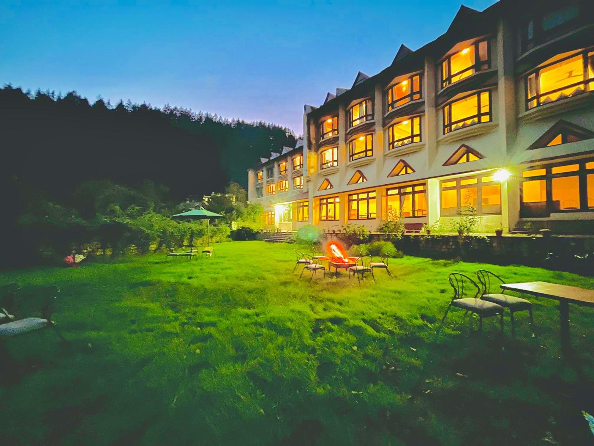 Hotel Sagar By Ramanand Sagar Ramayan Maker - #near Mall Road #big Parking #property Of The Decade #mountain View #garden With Bonfire #best Selling Property M 72084-84392